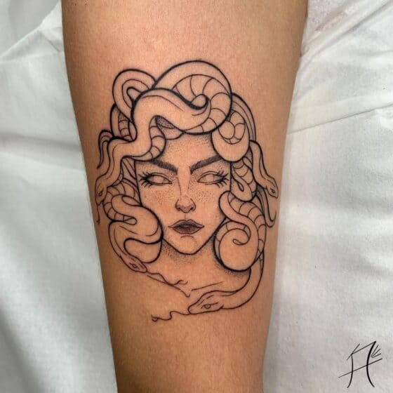 28 Bold Medusa Tattoos To Make You Feel Powerful • Body Artifact