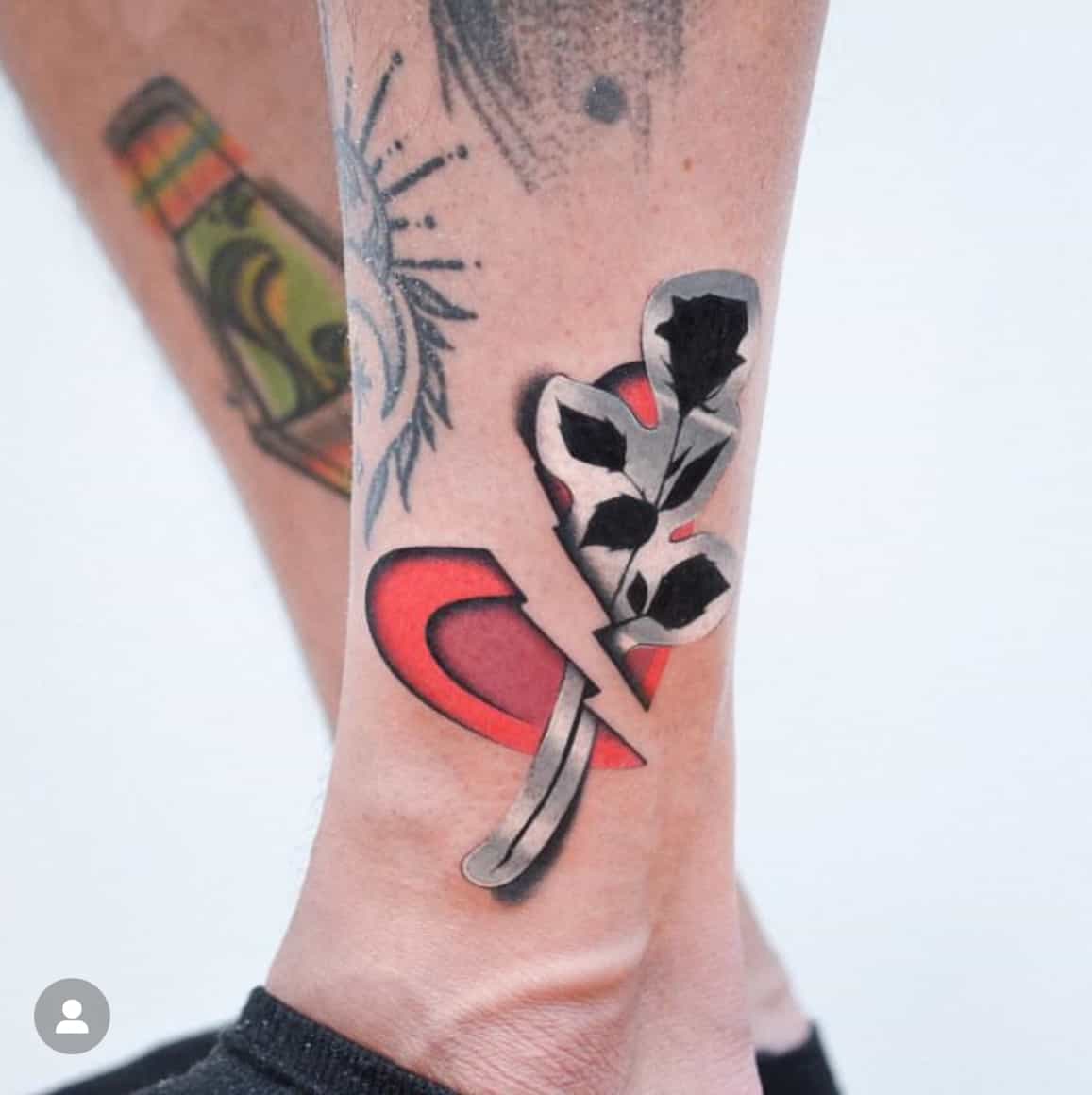 136 Meaningful Broken Heart Tattoos For Grieving With Loss