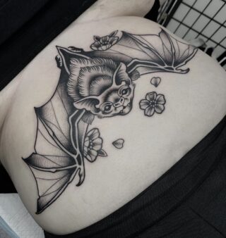 22 Of The Most Striking Underboob Tattoos • Body Artifact