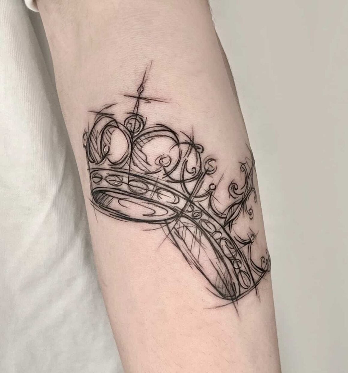 Crown Tattoo Images – Browse 61,291 Stock Photos, Vectors, and Video |  Adobe Stock