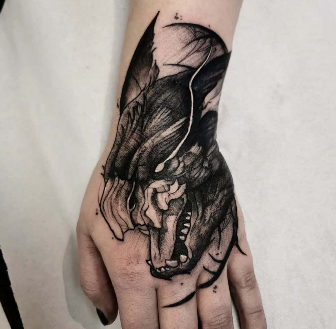 hand dragon tattoos for men