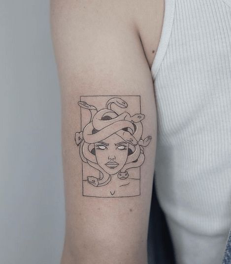 FINE LINE MEDUSA — 1MM Tattoo Studio