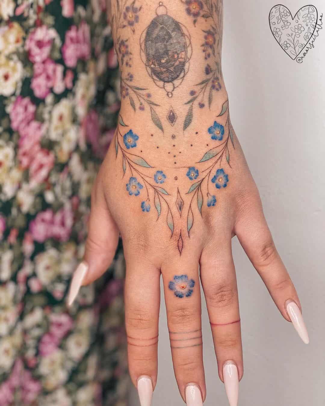 Lion hand tattoos for women#17