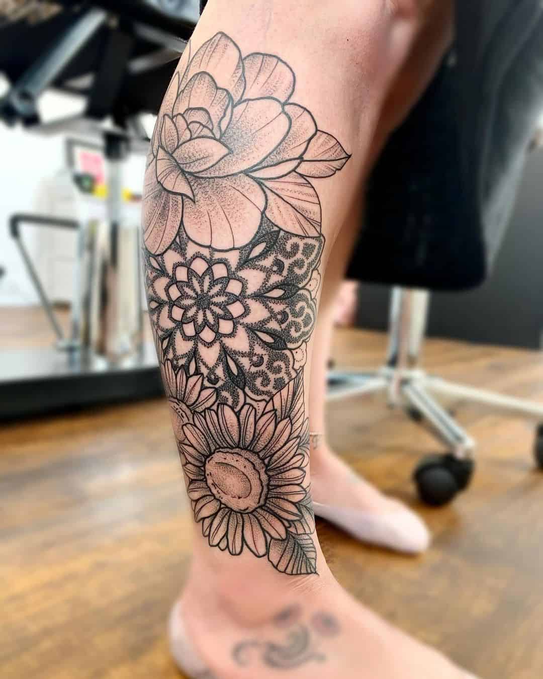 Med Tech. Запись со стены. | Sunflower tattoo sleeve, Rib tattoo, Sunflower  tattoos