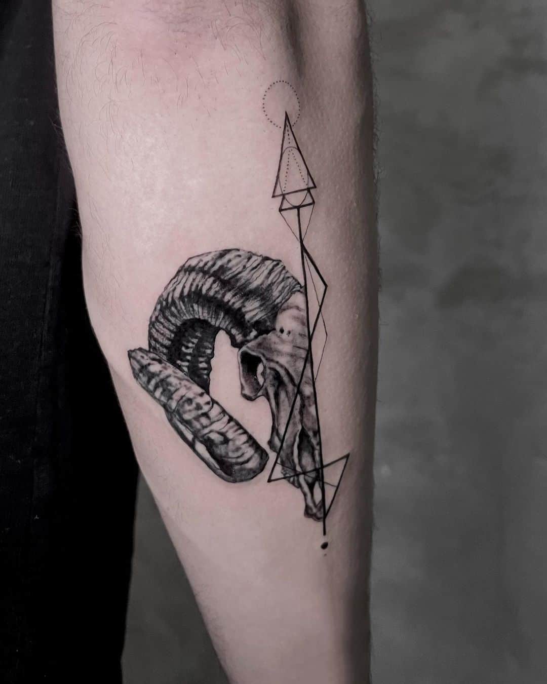 16 Aries Tattoos That Were Utterly Obsessed With