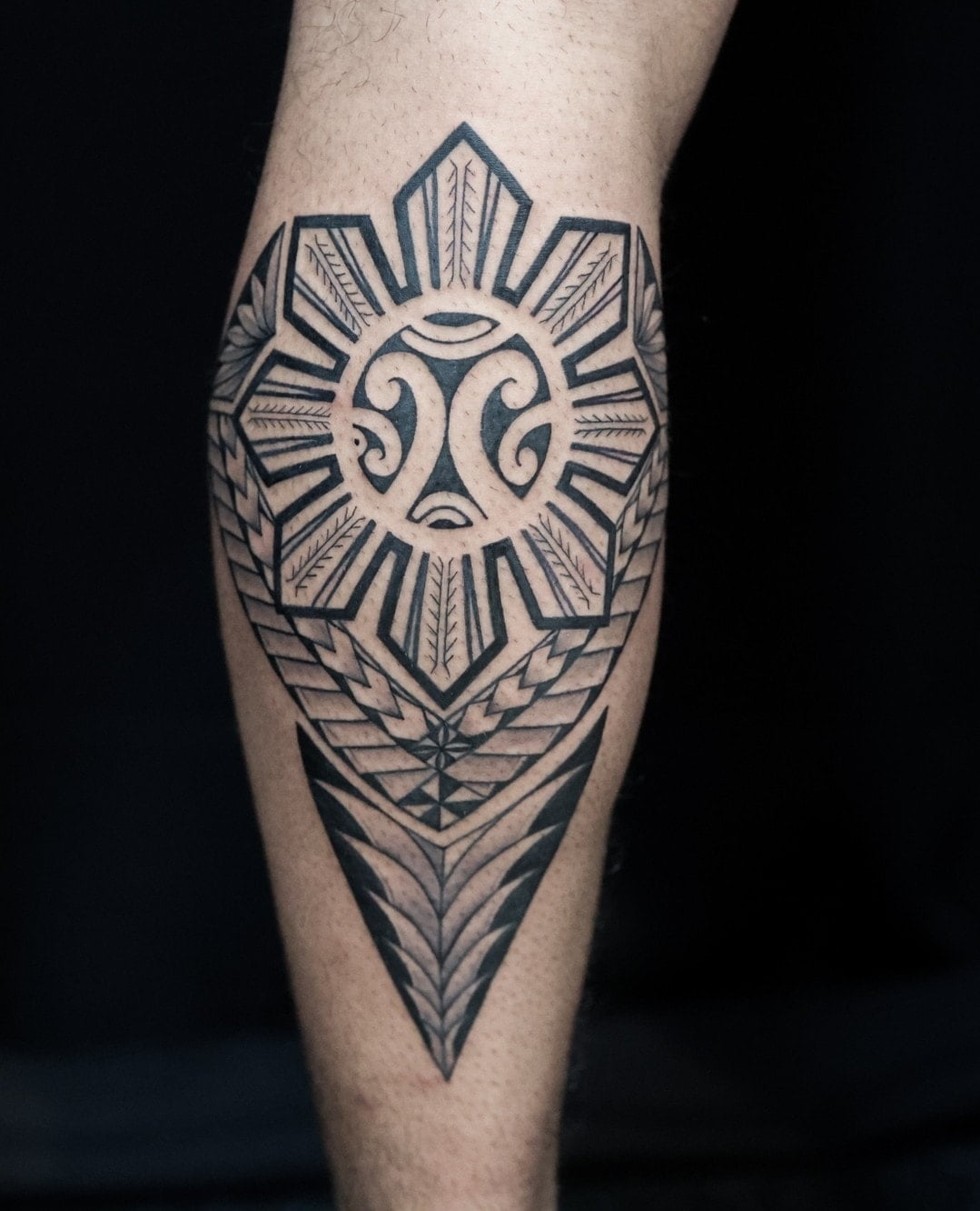 Tattoo uploaded by Raskinstyle • #raskinstyle #Polynesian #black #sun •  Tattoodo
