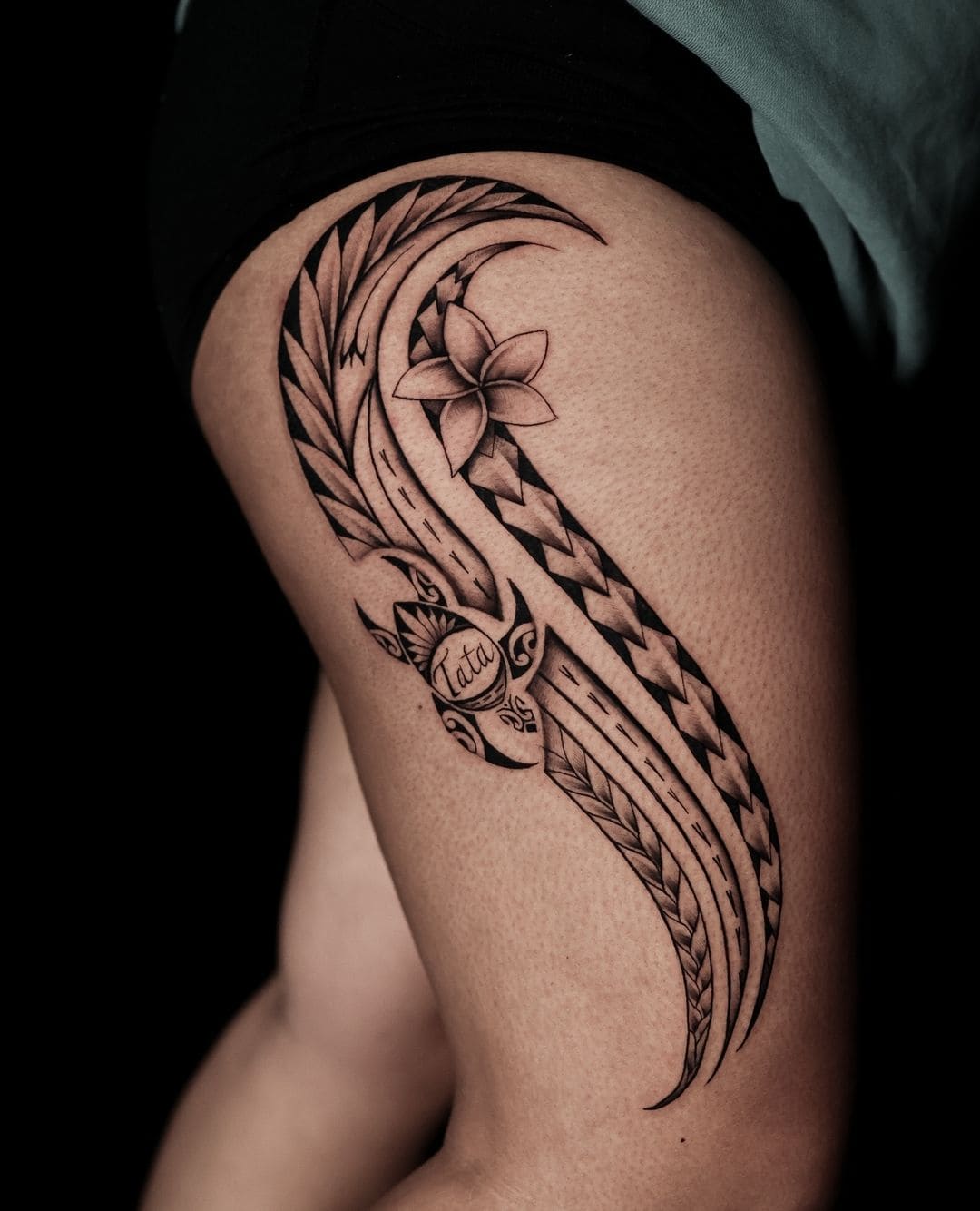female samoa tattoo on hand｜TikTok Search