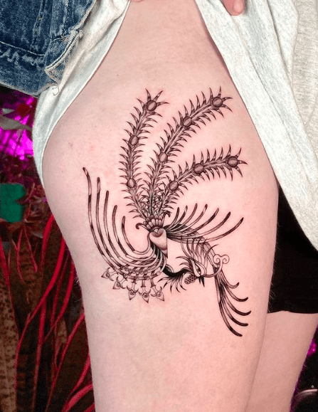 40 Thigh Tattoos for Women