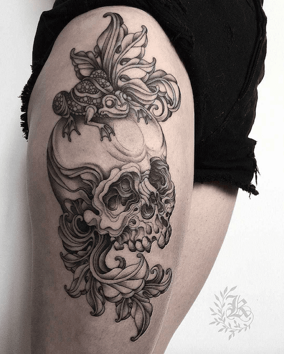 40 Thigh Tattoos for Women