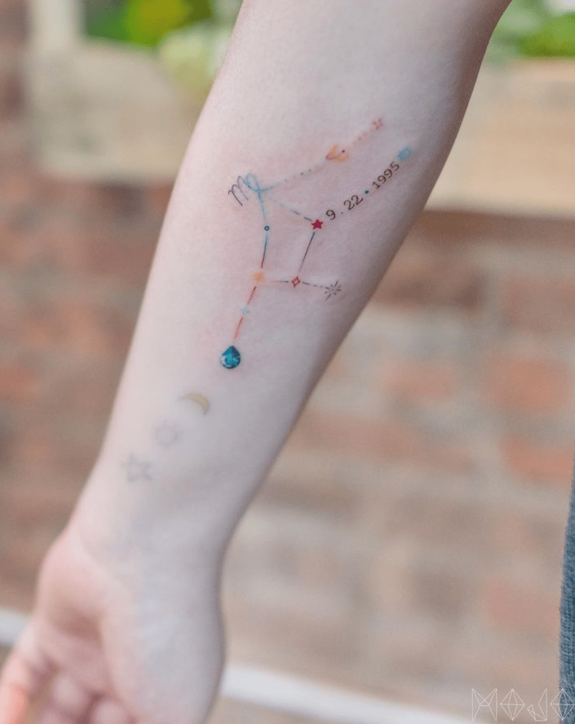 STUDIOBYSOL_heemee on Instagram: “her family birthstone ( peridot . sapphire  . opal ) / in HK ✨” | Minimalist tattoo, Tattoo designs, Tattoos for women