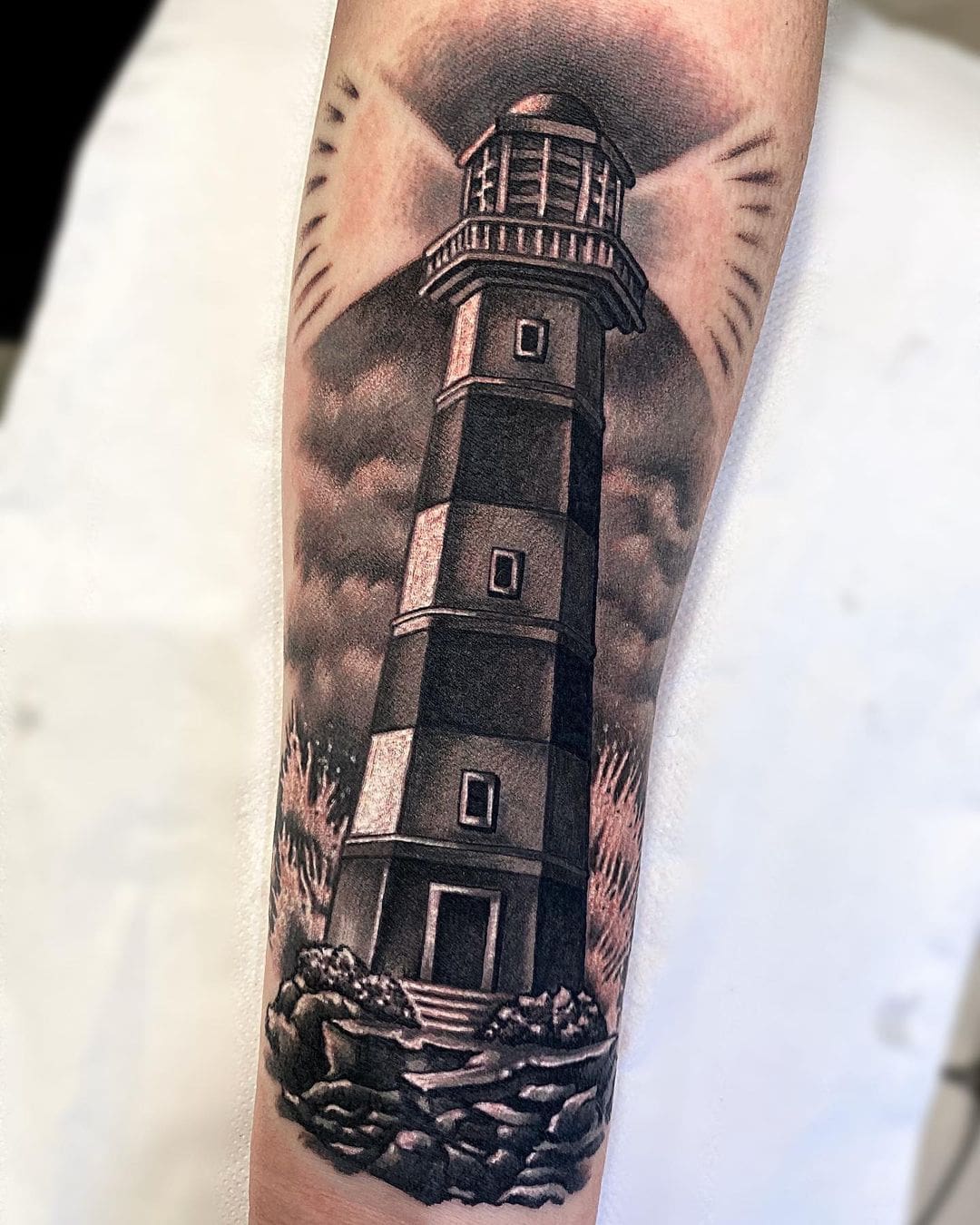 Photo - Lighthouse tattoo by Simona Merlo | Photo 29173 | Lighthouse tattoo,  Sleeve tattoos, Tattoos for guys