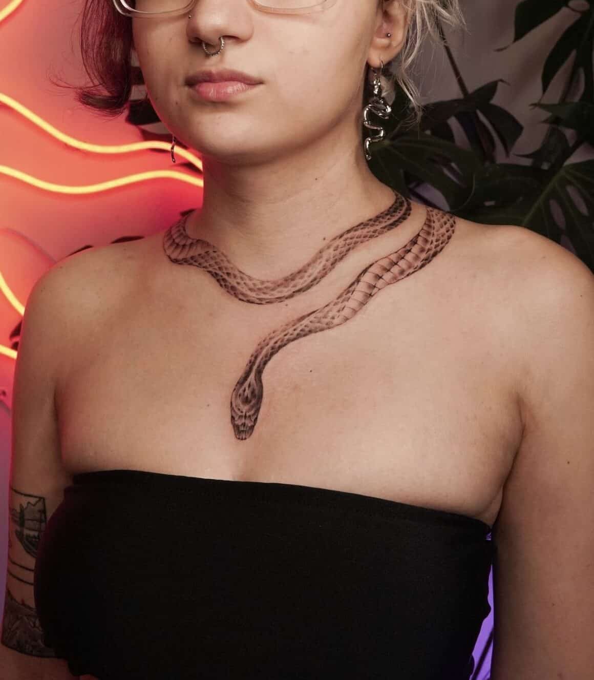 20 of the most incredible snake tattoos you’ll feast your eyes on! - Body Artifact 20 of the most incredible snake tattoos you’ll feast your eyes on!