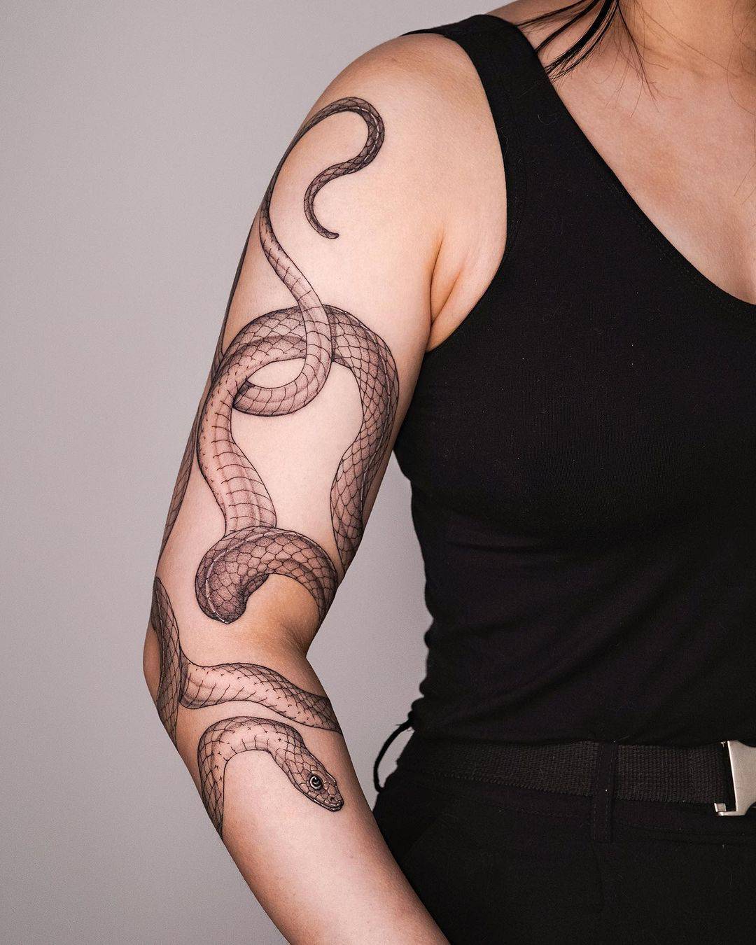 Pretty snake | Small symbol tattoos, Symbolic tattoos, Shamrock tattoos
