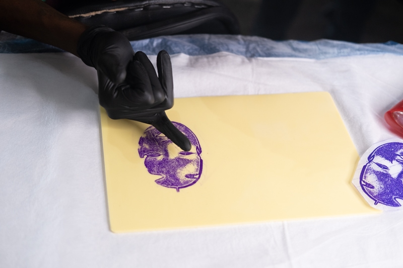 How I transfer a stencil to fake skin 🖍️ #tattoo #fakeskin #fakeskin, how to use transfer paper tattoo