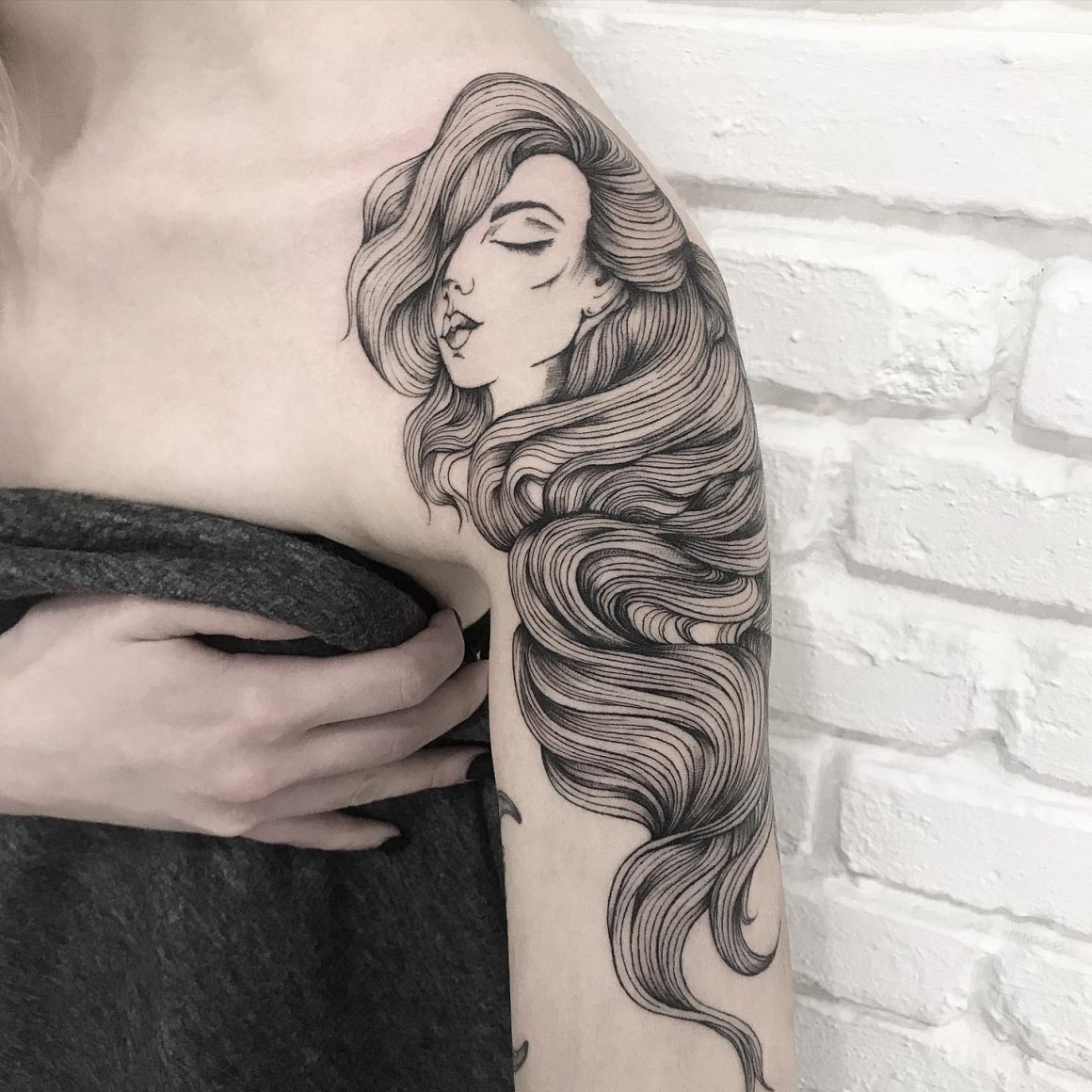From Clippers to Ink: A Gallery of Hairstylist Tattoos You’ll Love