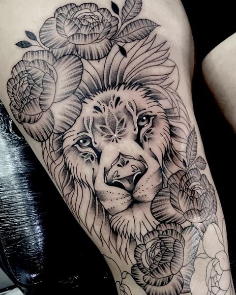 Ellie Dutton Art - Nice calf piece today! Spartan silhouettes and lion 💪🏻  #work #art #tattoo #tattooist #tattooed #tattooart #artwork #ink #inked  #artist #darkartist #blackwork #red #redtattoo #realismtattoo #realism #lion  #liontattoo #calftattoo #