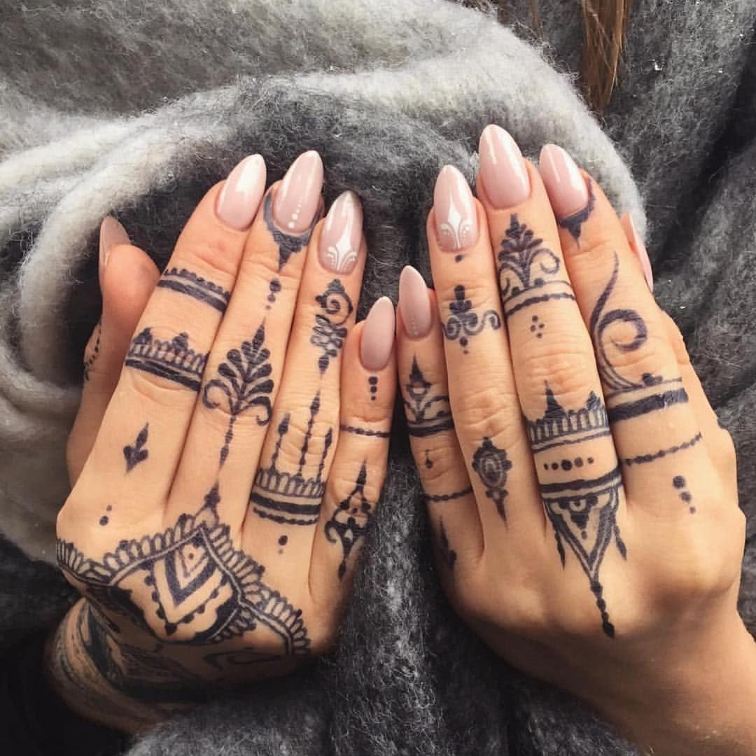 What is a Henna Tattoo?: A Complete Guide