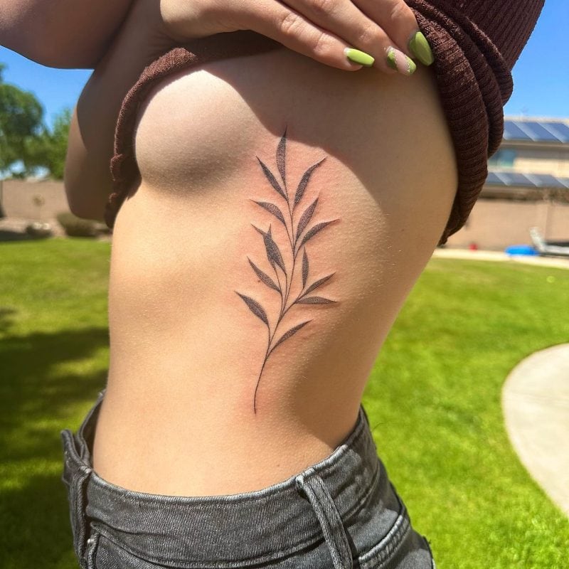 30+ Simple Flower Vine Tattoos For Understated Beauty • Body Artifact