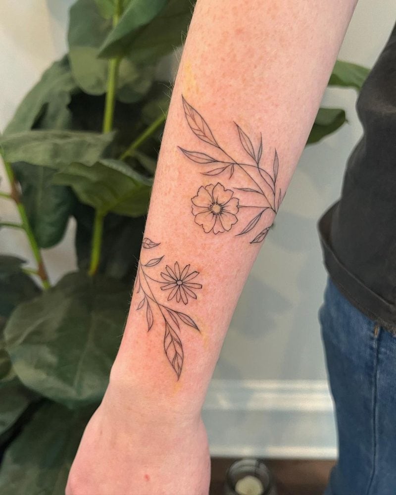 30+ Simple Flower Vine Tattoos For Understated Beauty • Body Artifact